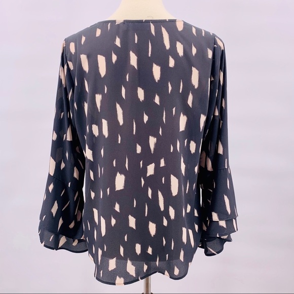 Lauren Helena Printed Double Bell Sleeve Top Sz S - Picture 5 of 8